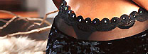 Pr�t � porter : Soir�e f�tiche ou romantique? jupe ou short vinyle? robe d�collet�e ou seins nus? Des v�tements discrets, sexy ou exhibes pour des femmes qui aiment plaire!