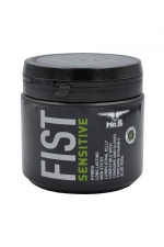 Lubrifiant Mister B FIST Sensitive 500 ml : Les qualités ultra glissantes du Mister B Fist Classique, avec en plus de l'Aloe Vera et de la vitamine E pour hydrater et apaiser les zones sensibles. 
